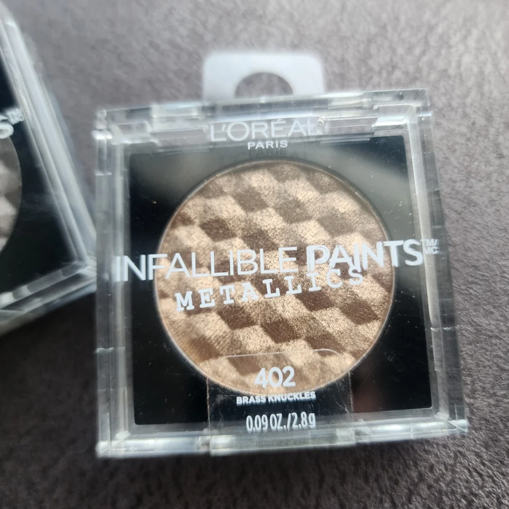 Metallic Eyeshadow